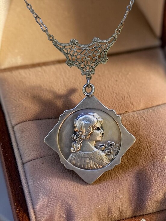 Antique Jewelry - Antique Sterling Cameo Pendant Necklace
